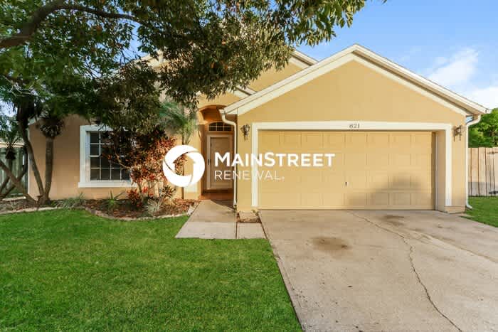 821 Honeysuckle Drive