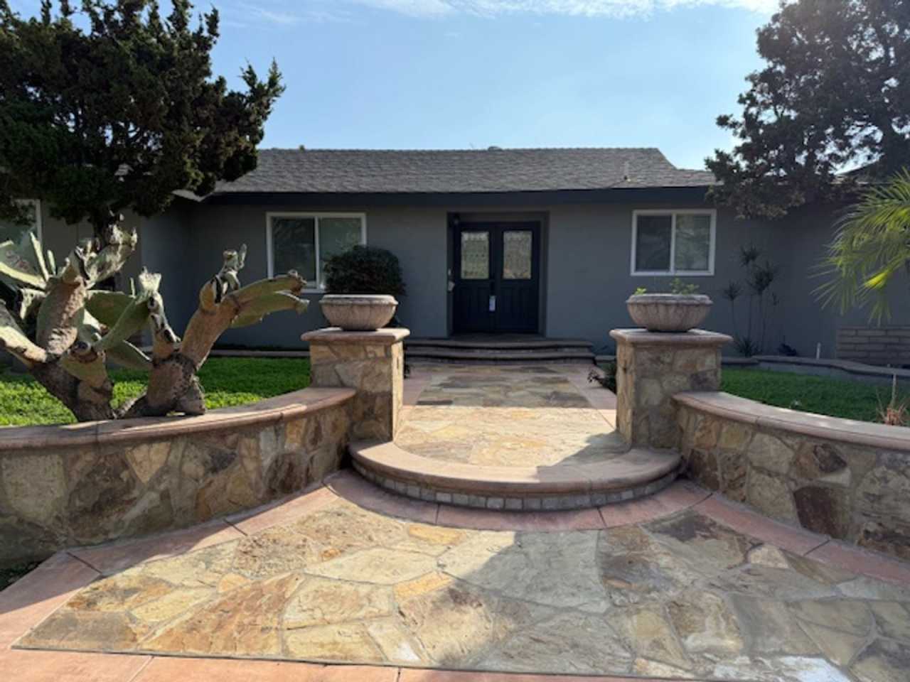 Large Corner lot with Lots of Curb Appeal