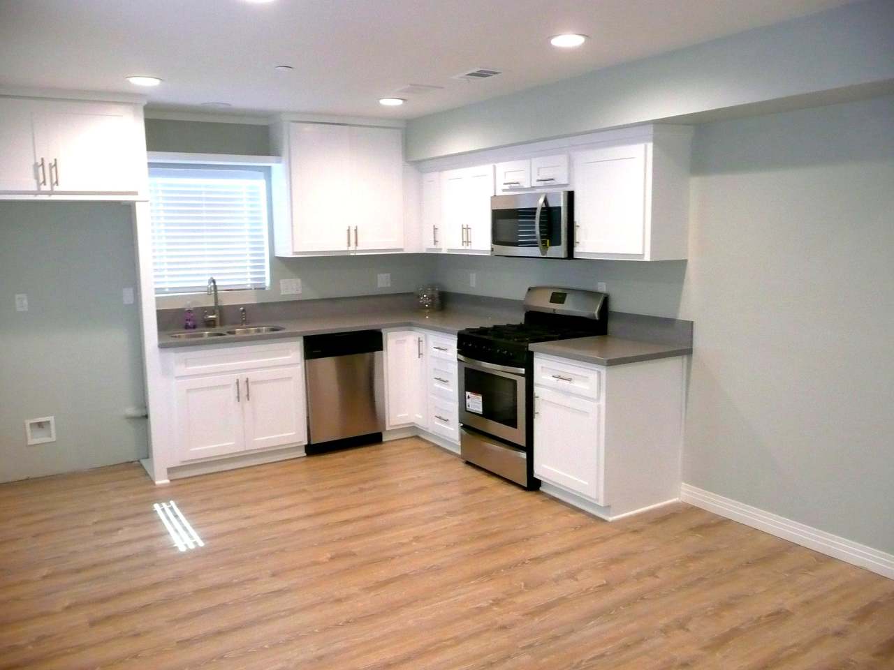 1427 South Beacon Street - 1427