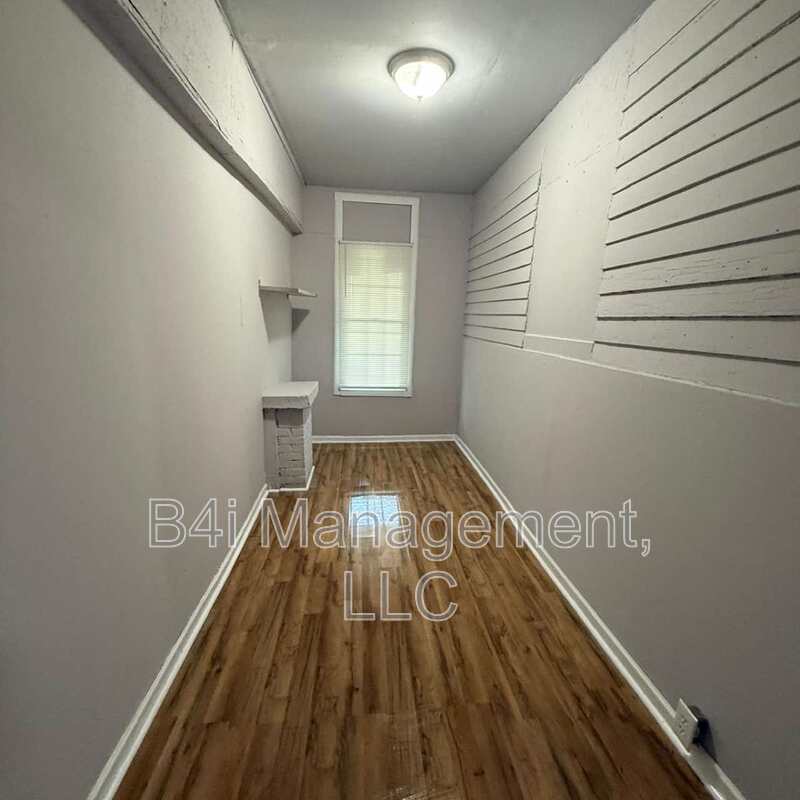 112 Hill Street B