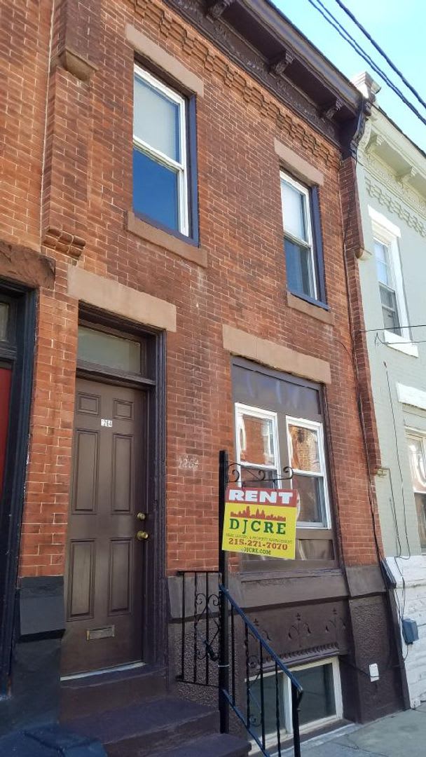Grays Ferry section of South Philly! 3 bedroom