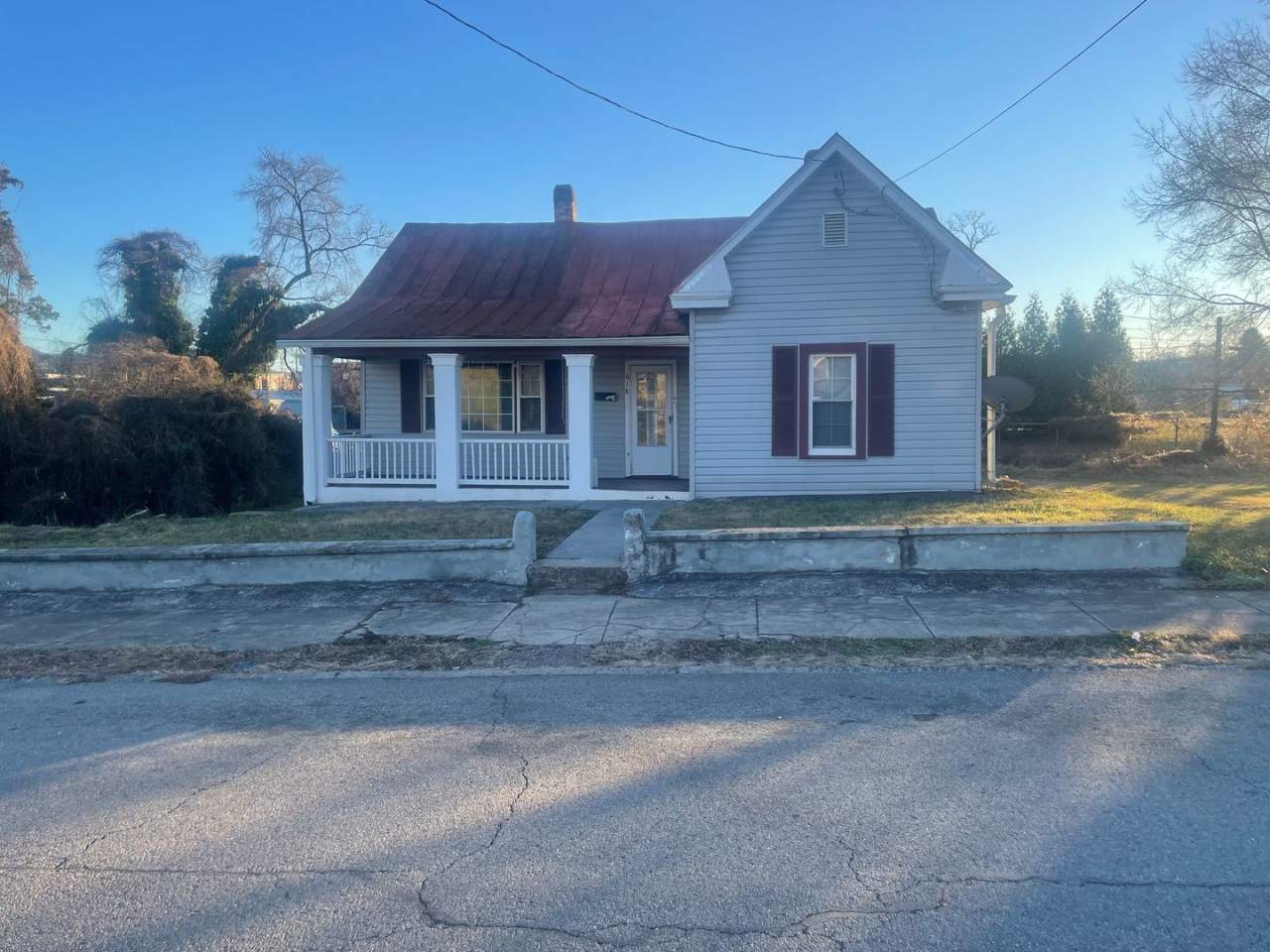 3 br 1 bath house for rent