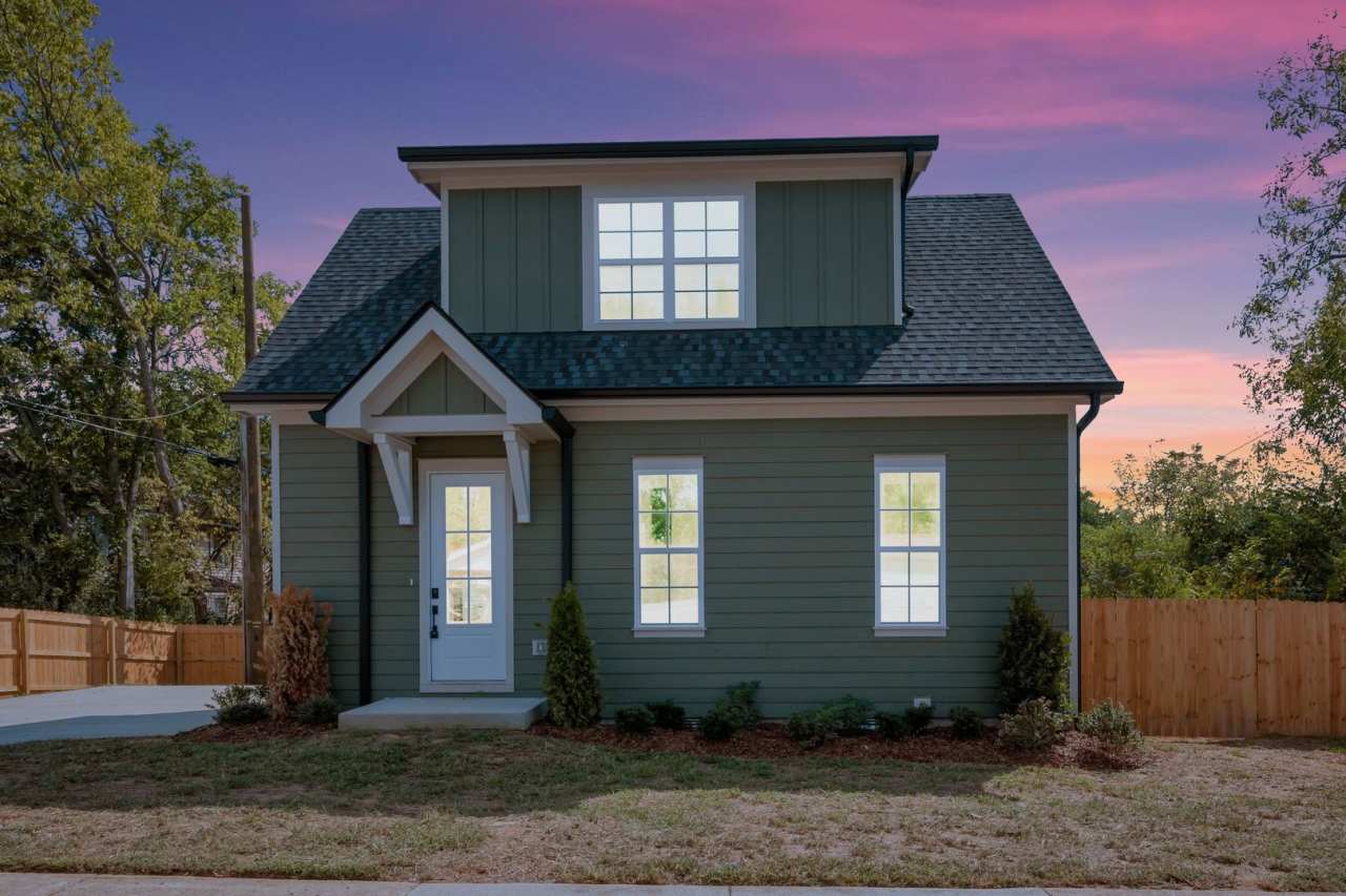 New Build in Old Hickory! 1/2 off first months rent!