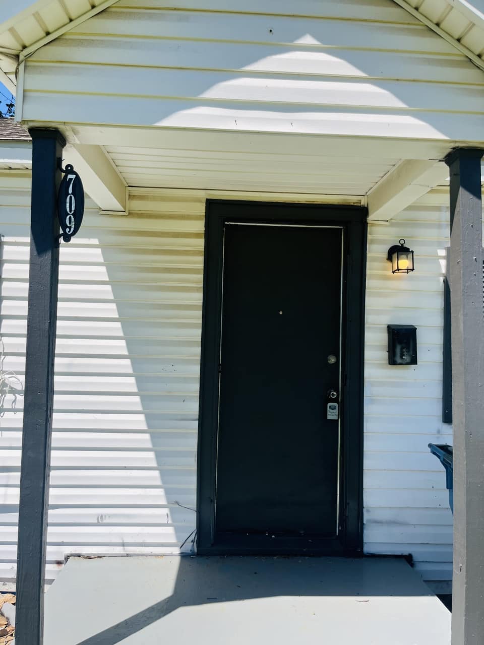 709 North Boulevard Street - 1