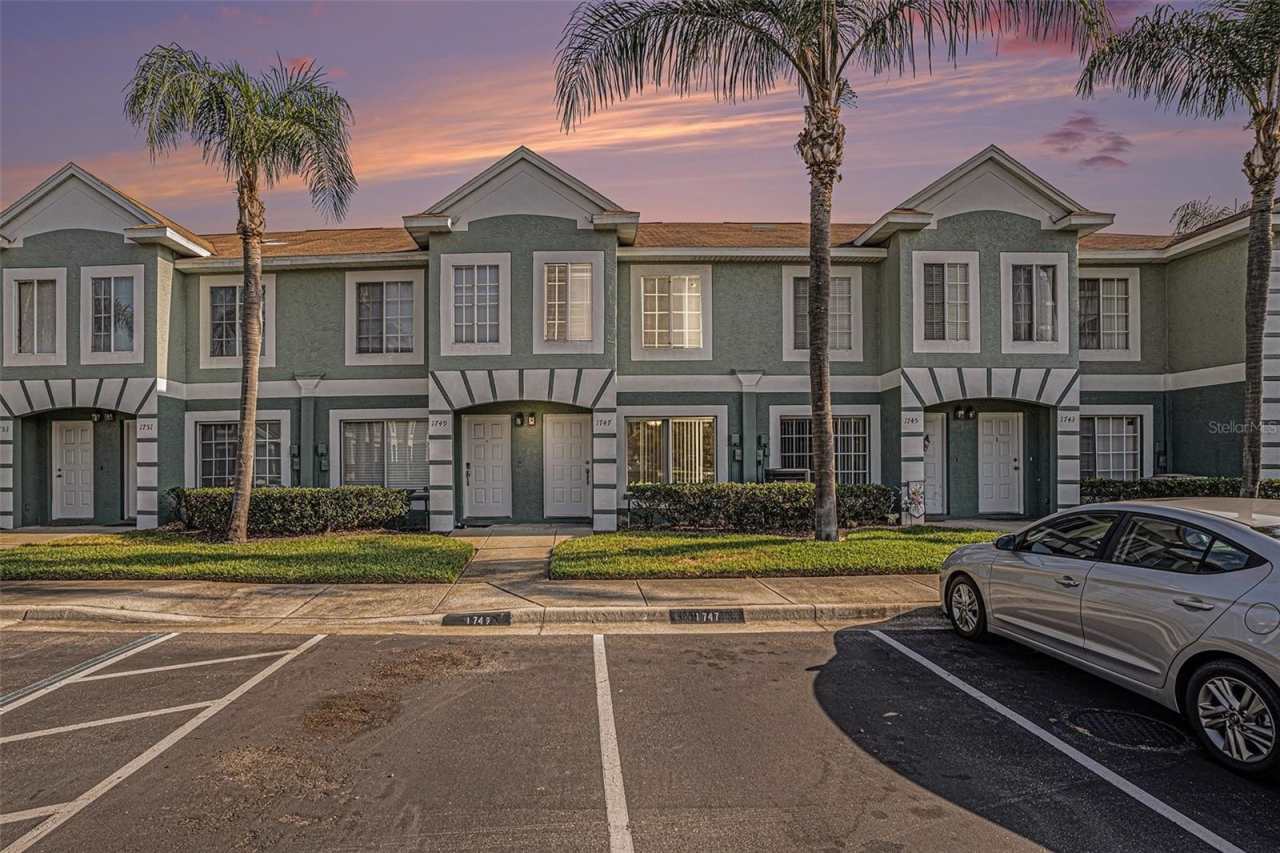 1747 FLUORSHIRE DRIVE