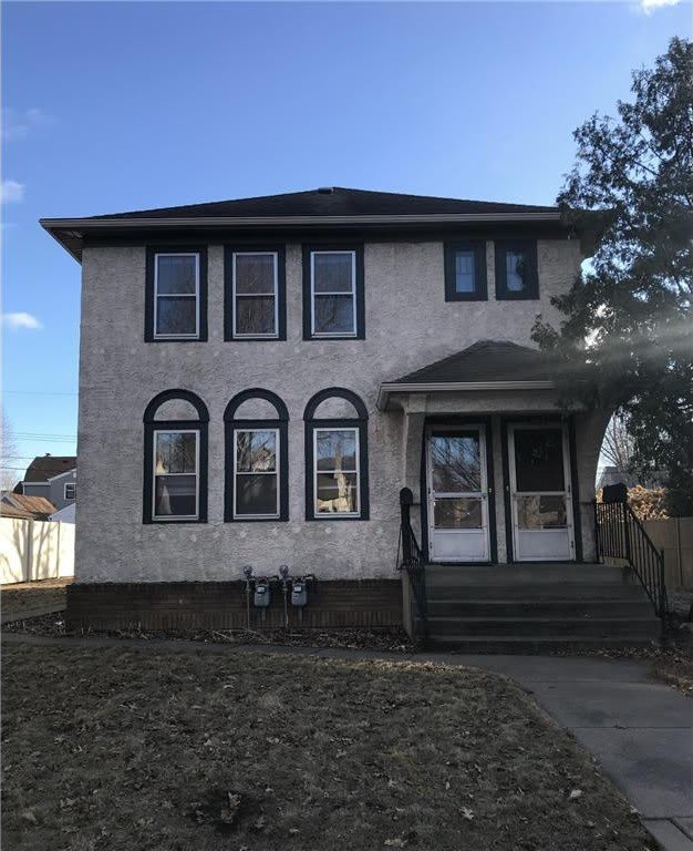 2104 Hartford Avenue