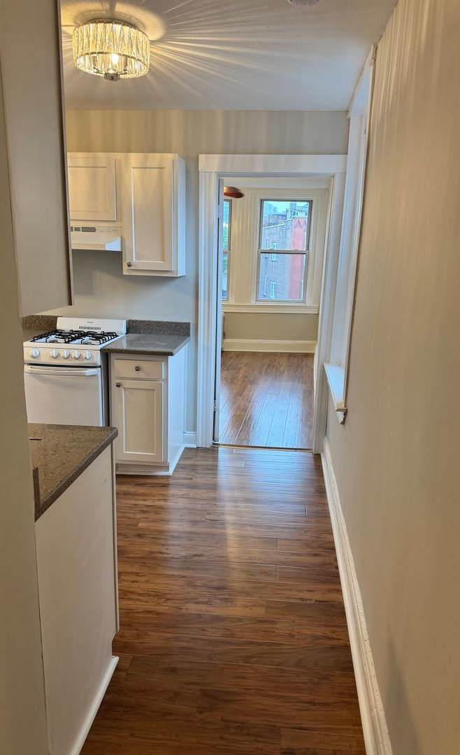North End 3bed / 1bath available January 2026