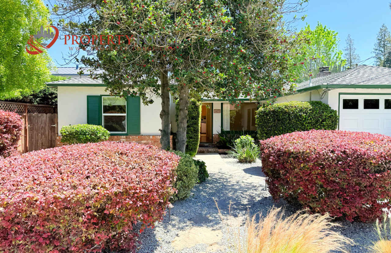 1623 Howard St, San Carlos - 3br/2ba Beautiful Home Near Downtown San Carlos + Sunroom