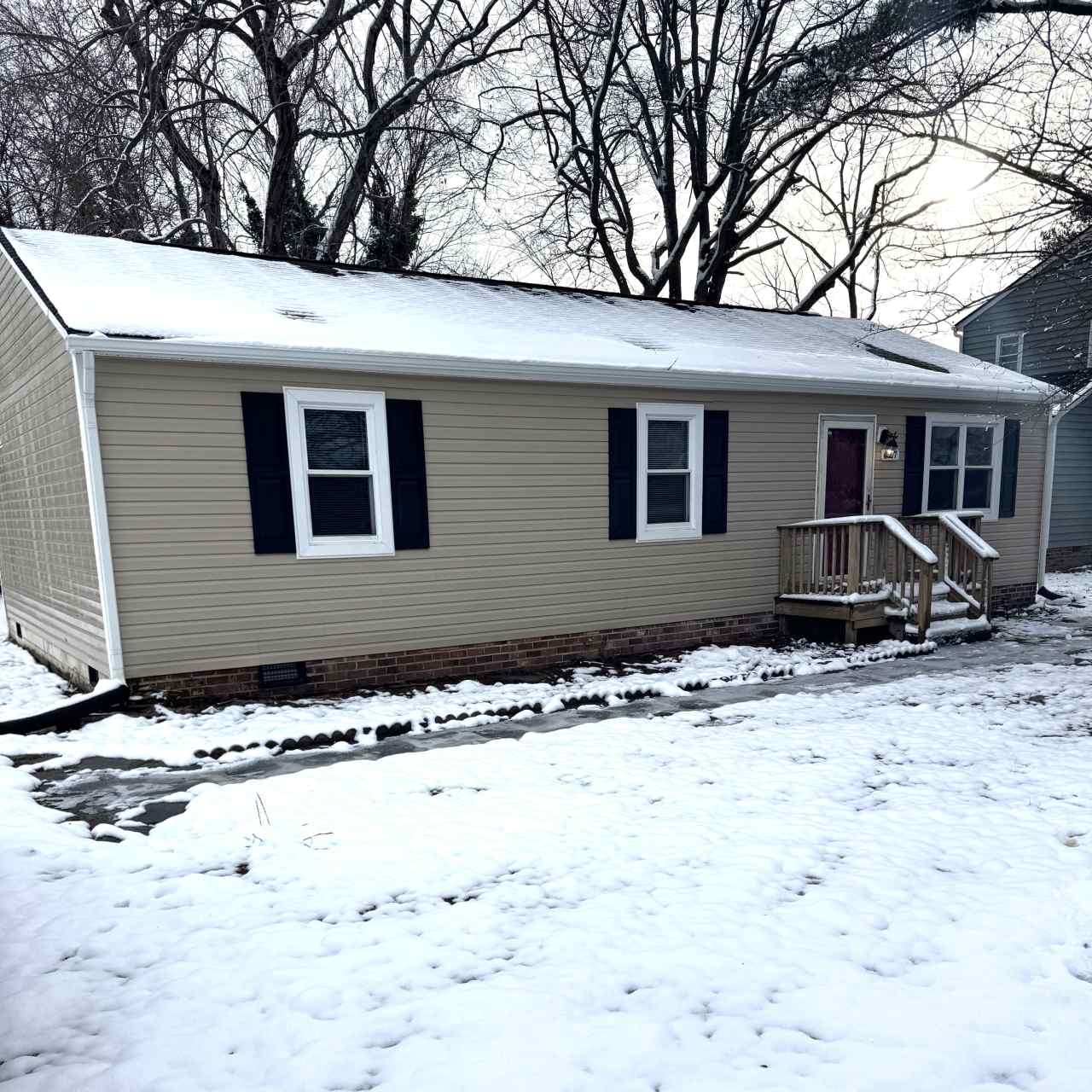 6217 Meadwood Circle