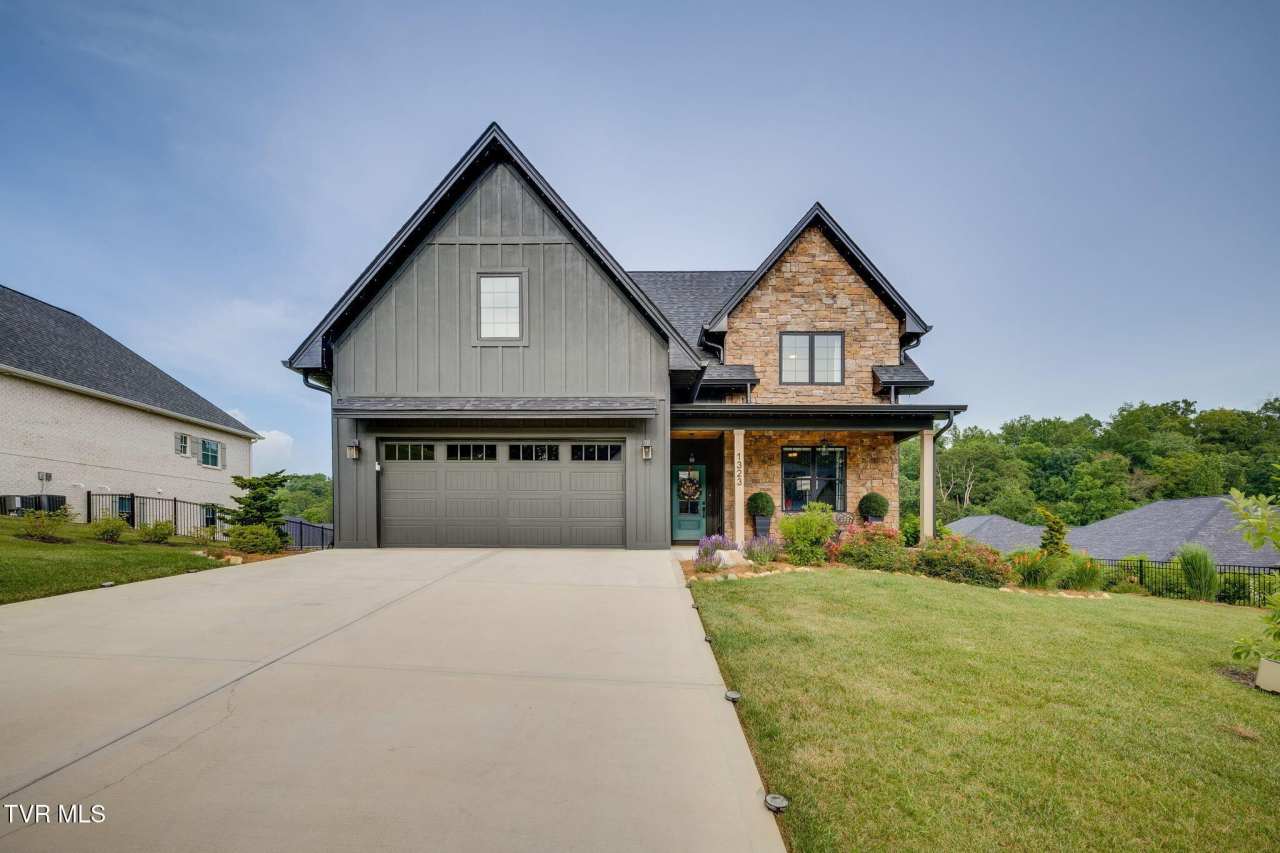 1323 Brumit Fields