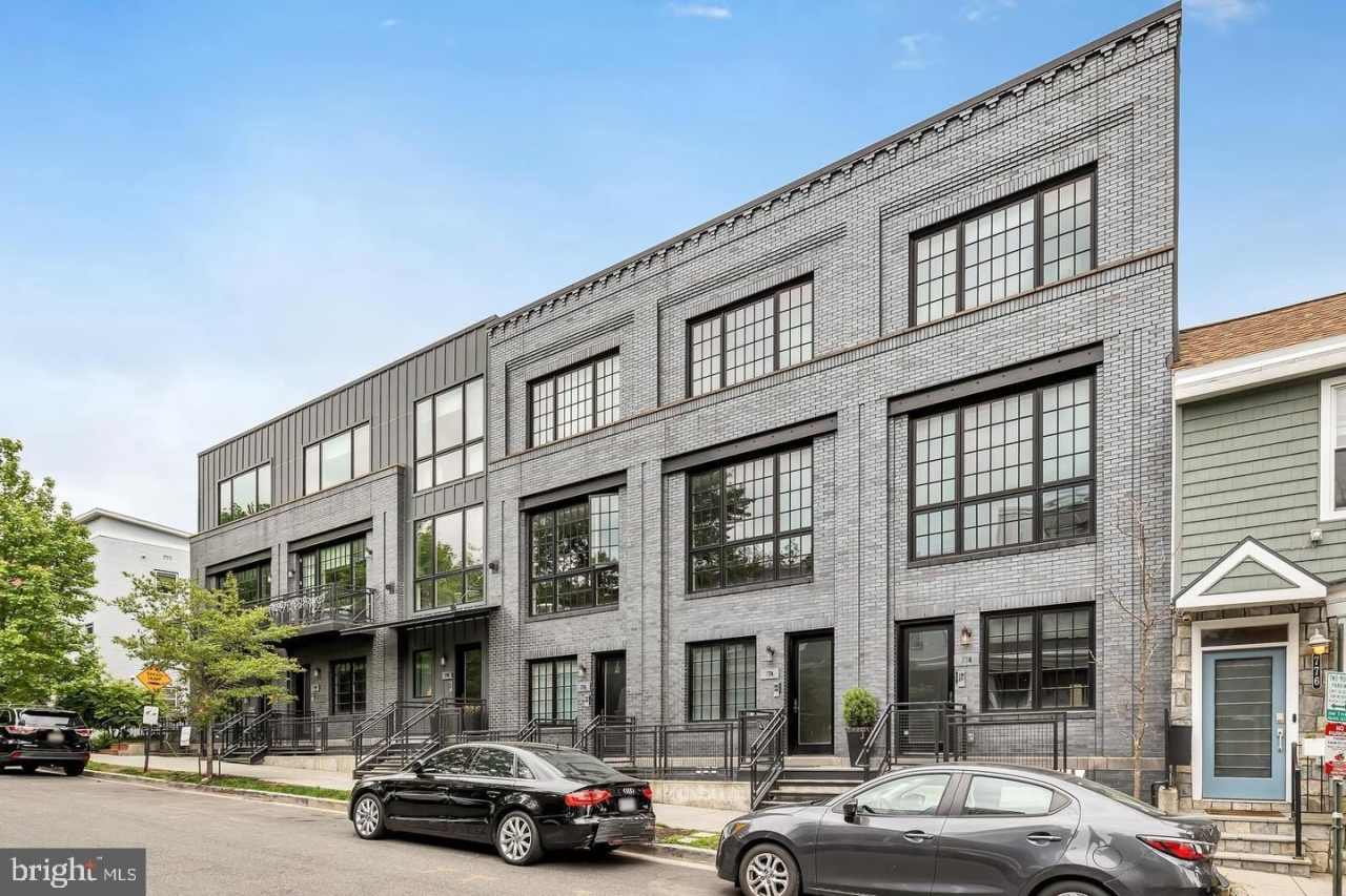 774 GIRARD Street NW unit: 2W