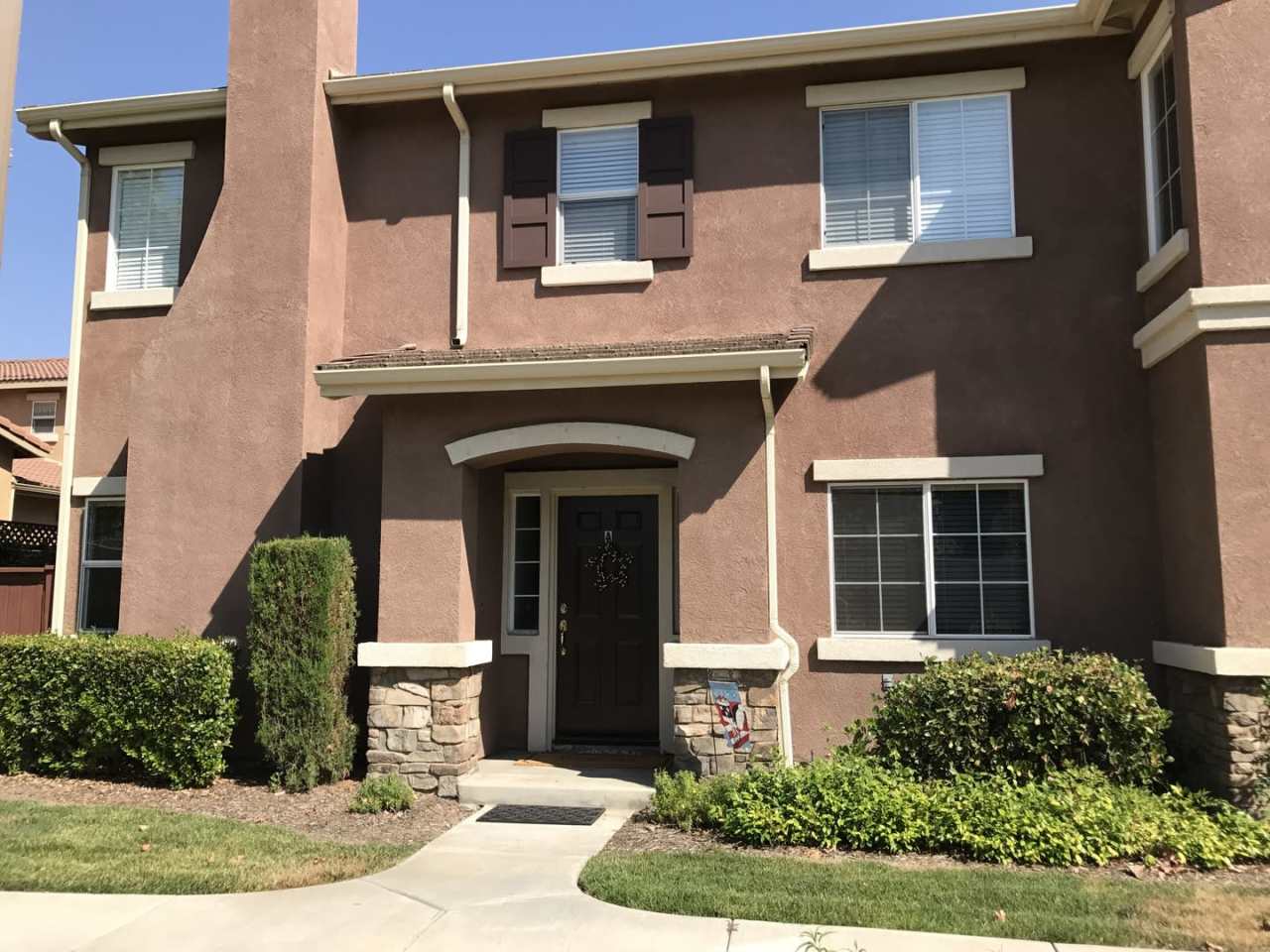 Cute, Clean and Cozy 3 Bedroom Condo w/Attached 2 Car Garage in Murrieta