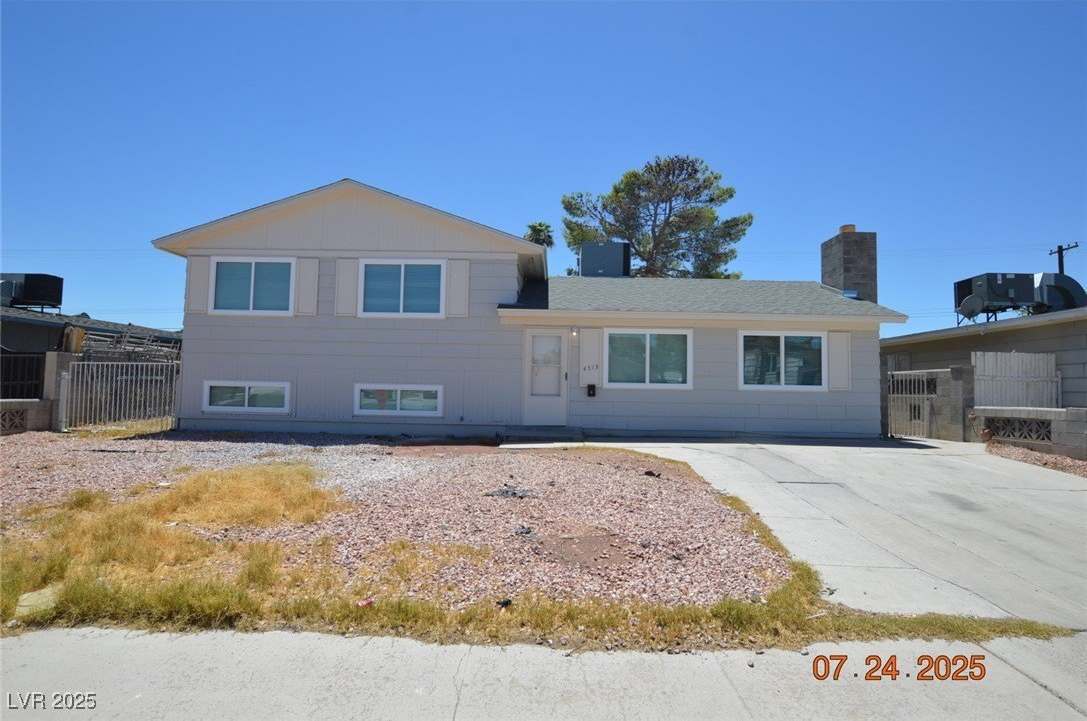 4513 Amherst Lane