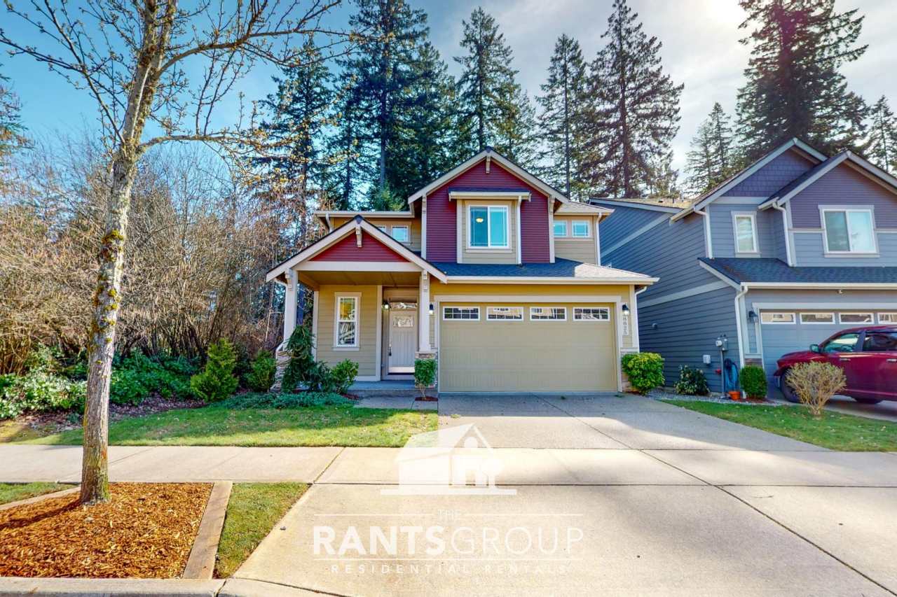 Beautiful 5 Bedroom 4 Bath Home in the sought after Golf Community with views of The Woodlands Course at the Golf Club at Hawks Prairie