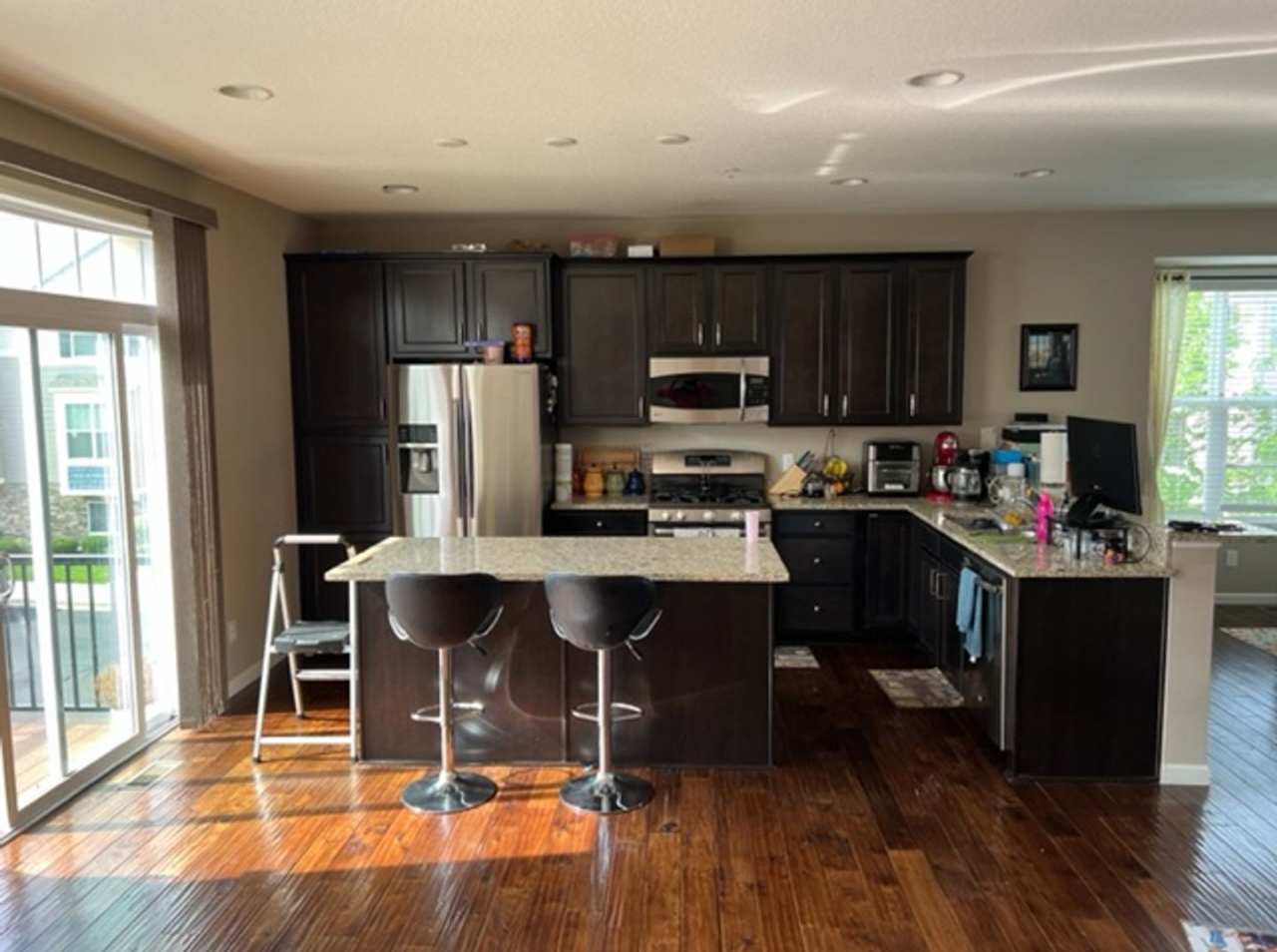 Rare maple grove 4 bed townhouse!!