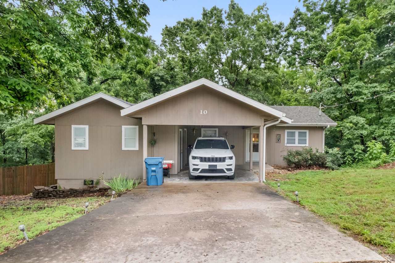 Cozy Forest Retreat | 3 Bed, 2 Bath with Scenic Views