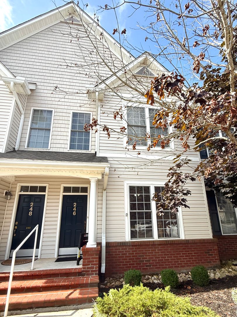 246 Sheliah | Townhome | 08/01/2025