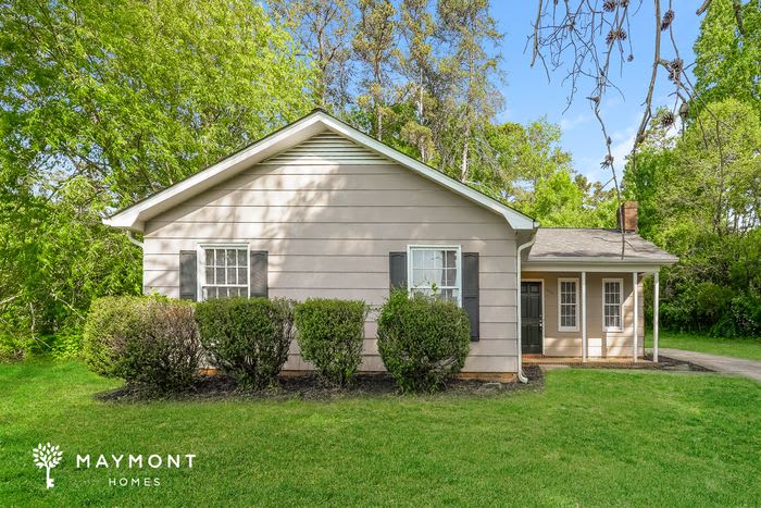 5916 Stoneybrook Circle