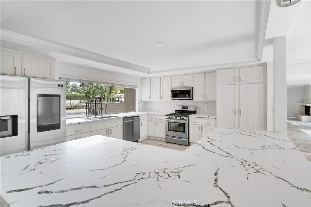 5616 E Vista Del Valle