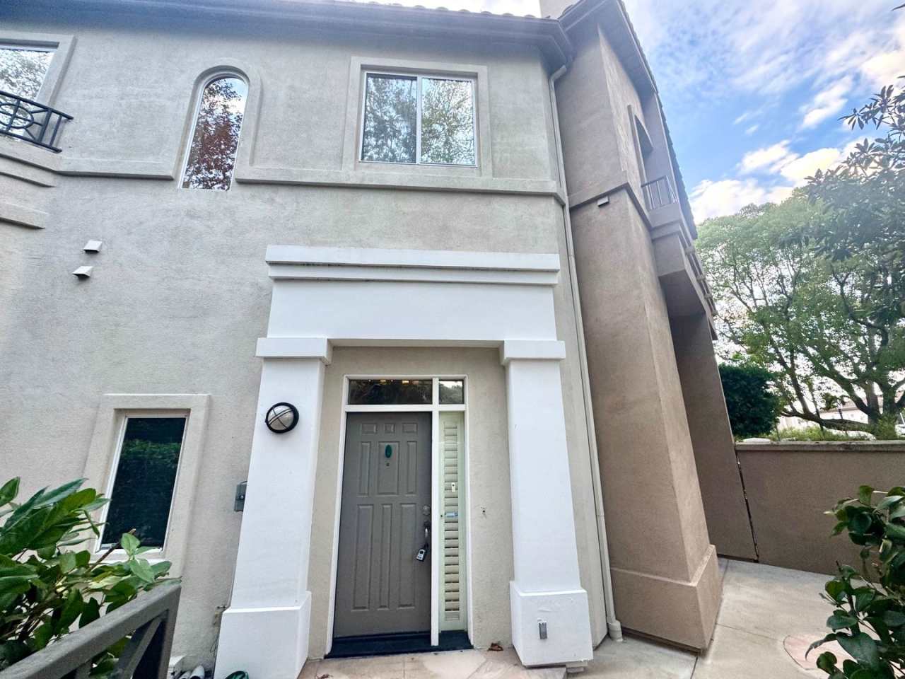 3 Bedroom spacious home in Aliso Viejo (Tivoli community)