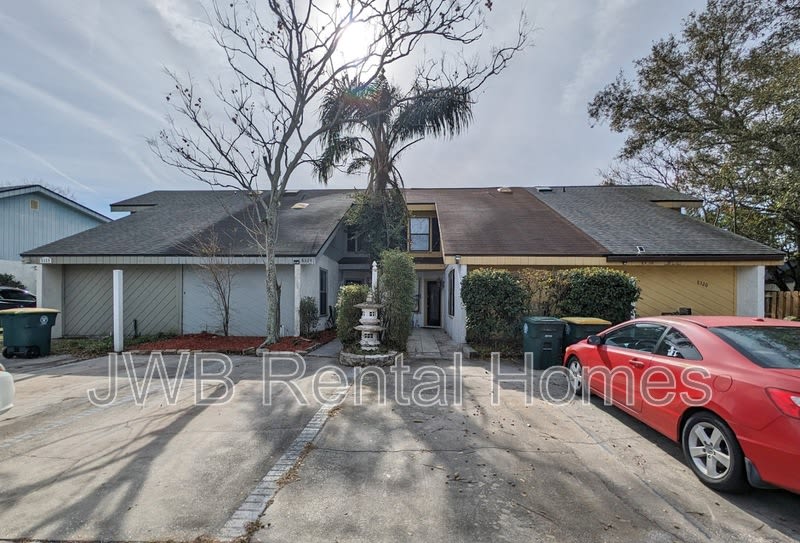 8324 Century Point Dr N