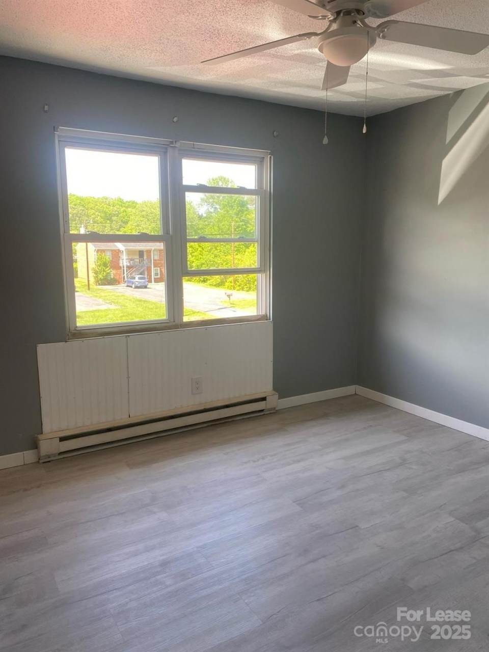 1966 Lakeview Road unit: Apt 12