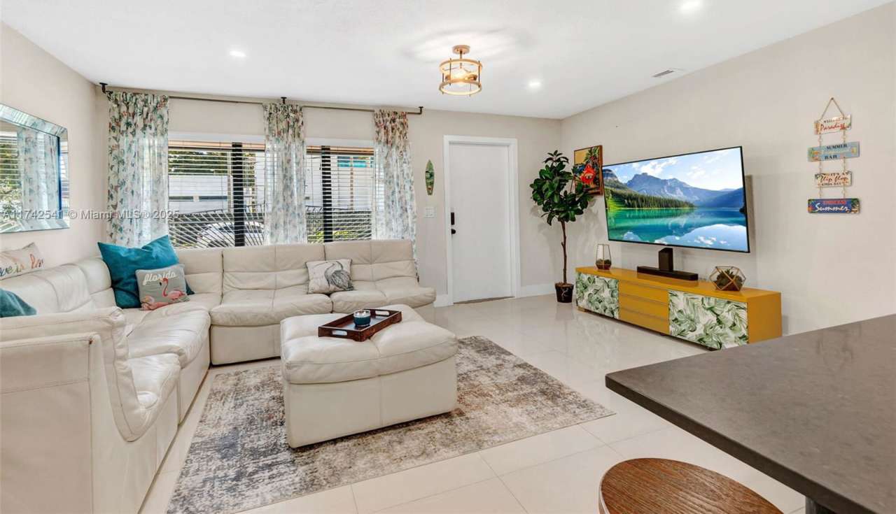 246 Northwest 82nd Terrace