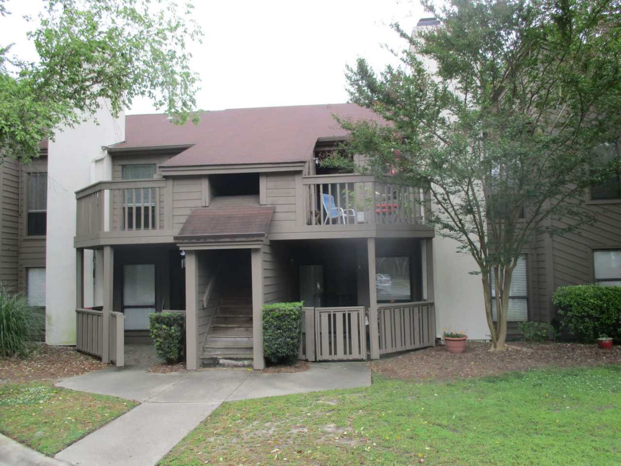 2 Bedroom Condo in Deerwood Knoll