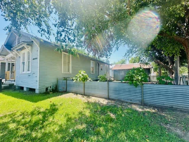 1110 Convention Street