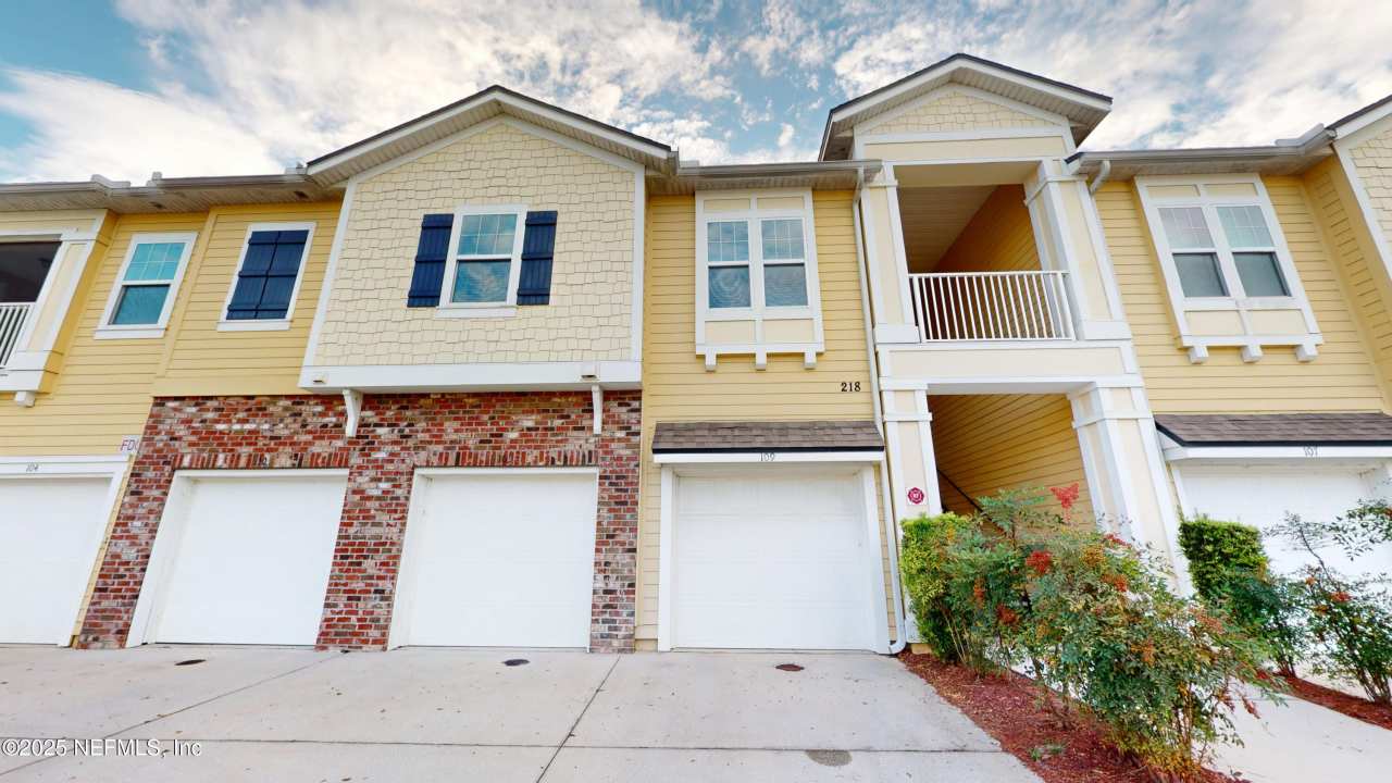 218 LARKIN Place unit: 109