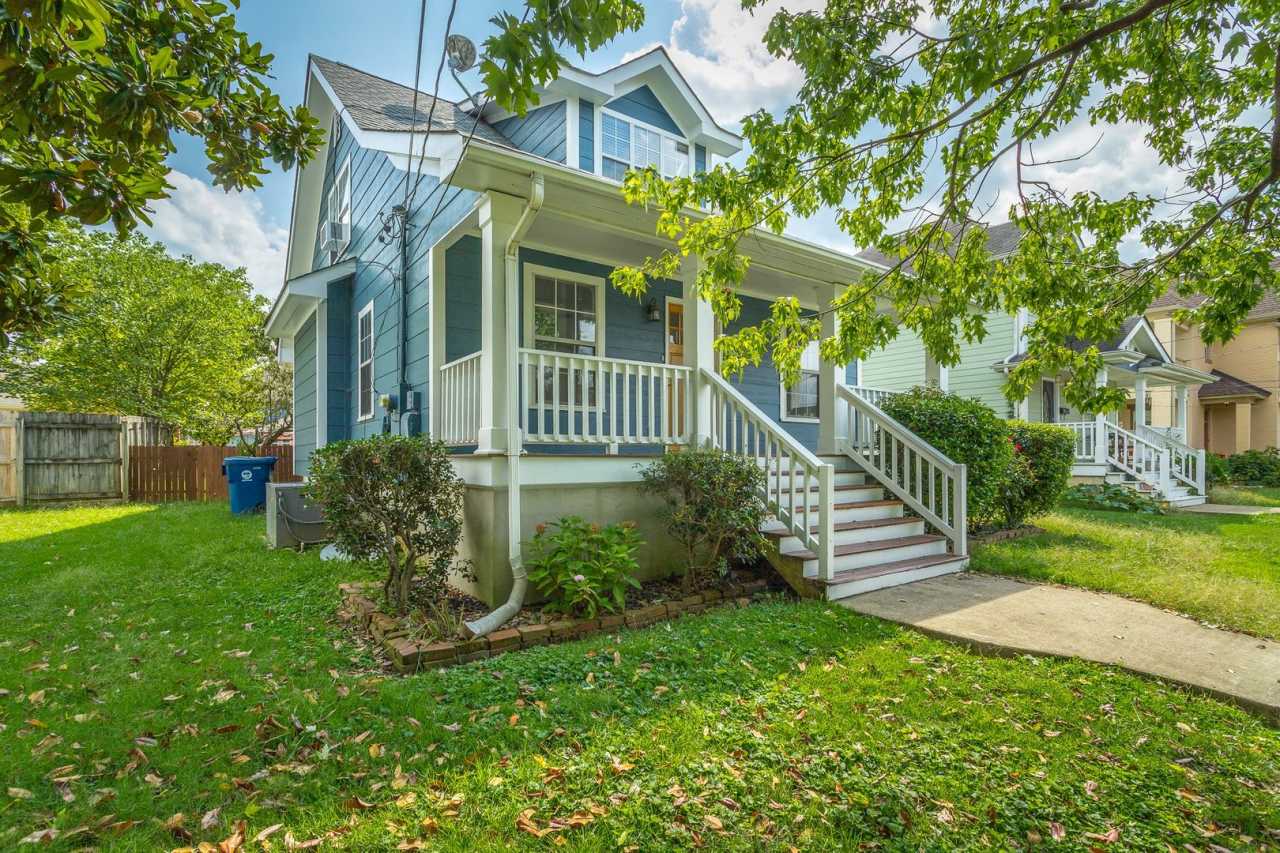 3 bedroom, 2 bathroom home in the Southside!