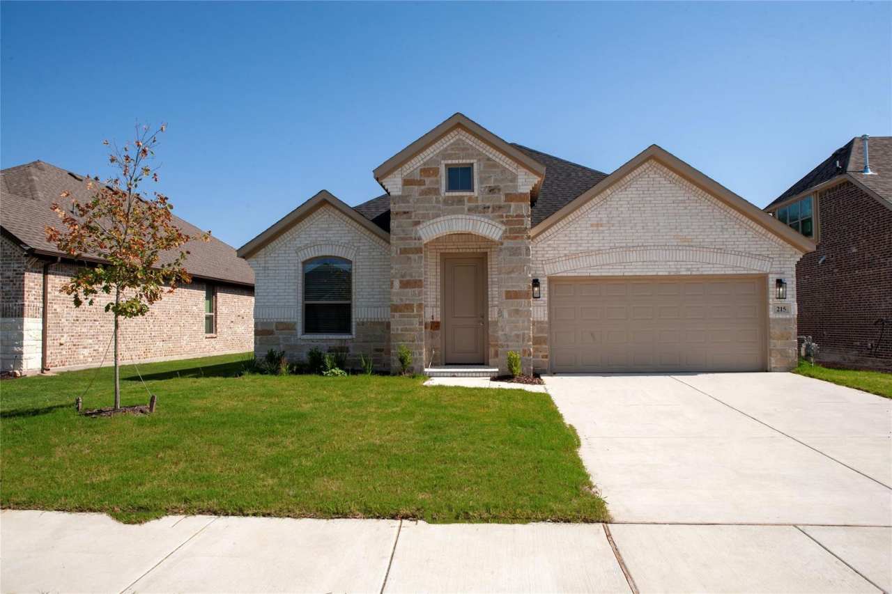 Gorgeous 3 Bedroom House for rent in Princeton !!