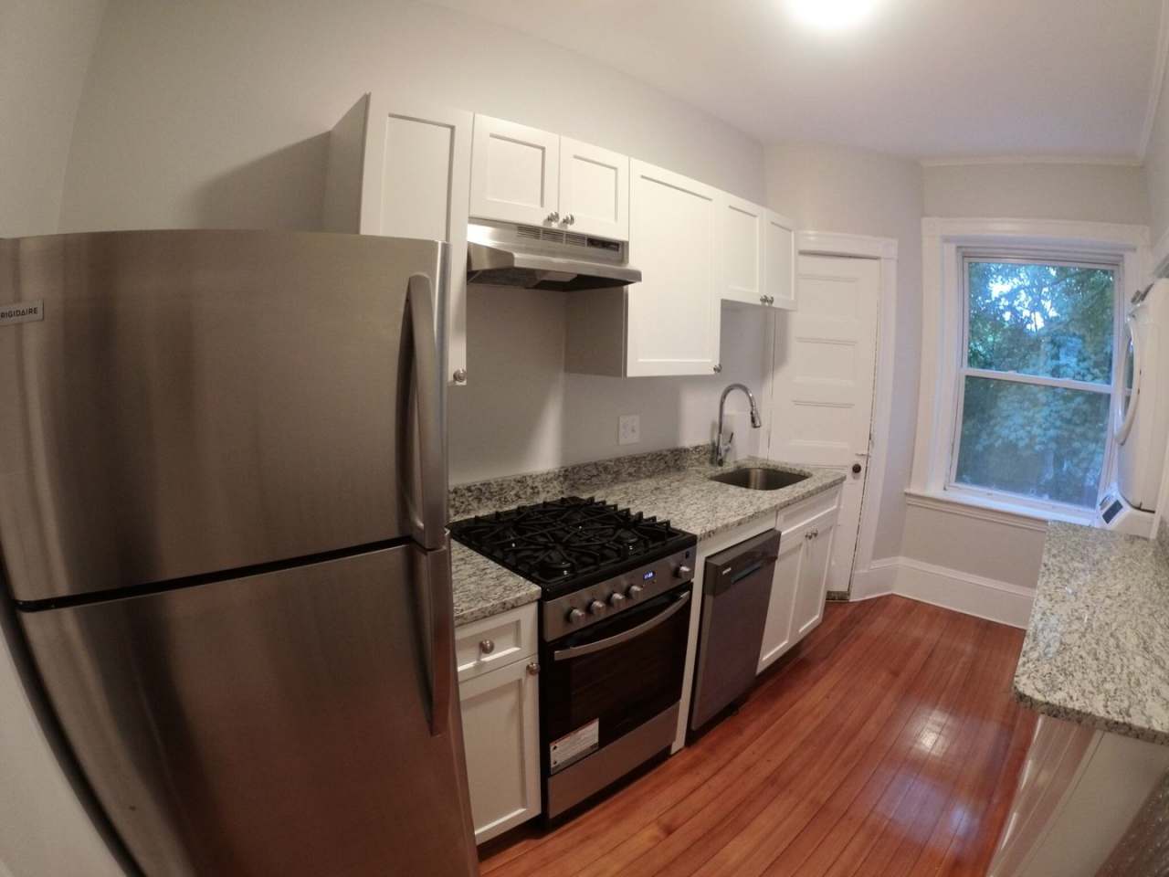 Nicely renovated, pet friendly 1 bed unit with in-unit laundry and utilities included!