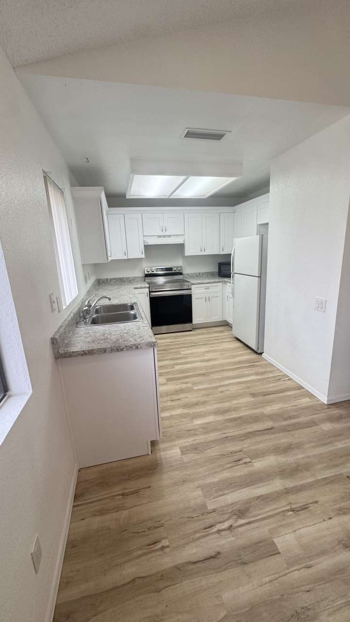 2035 S Elm St Unit 233