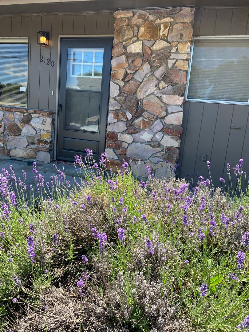 Cozy 2 Bedroom, 1 Bathroom Apartment in The Dalles