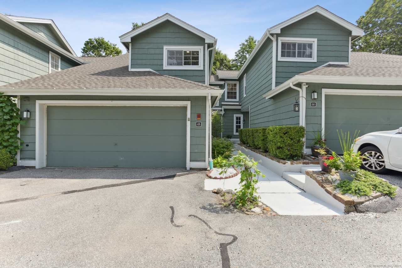 48 Spyglass Circle