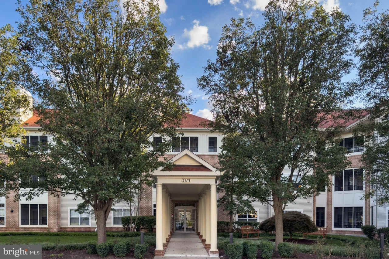 2115 GANTON GRN unit: G-311