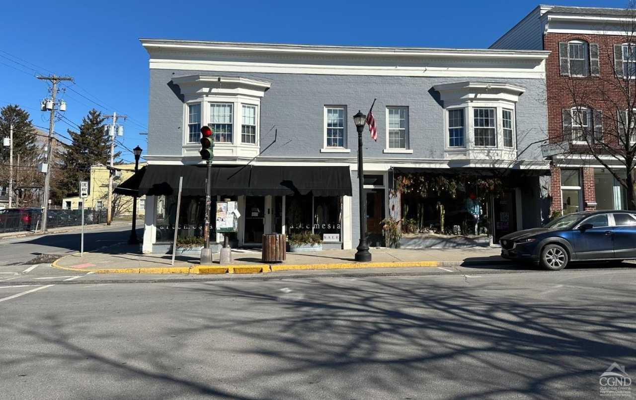 504 Warren Street Road