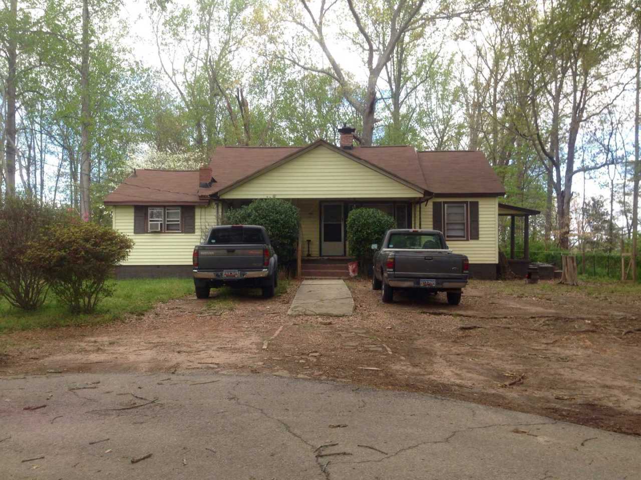 3 bedroom, 1 Bathroom Home in Clemson, SC