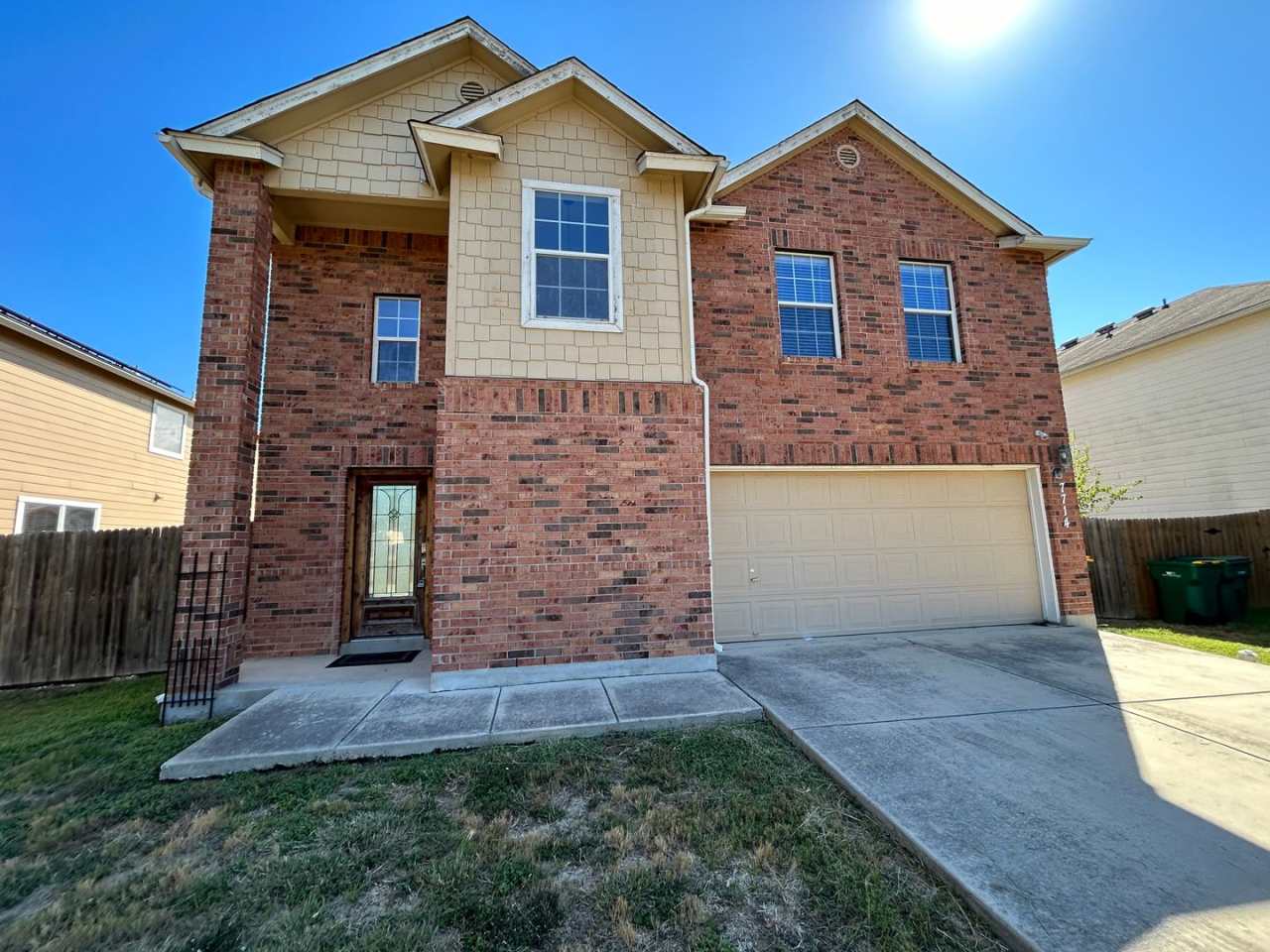 **APPLICATION RECEIVED** MOVE IN SPECIAL!! 2-Story 3 Bedroom / 2.5 Bath Home Near Randolph AFB!