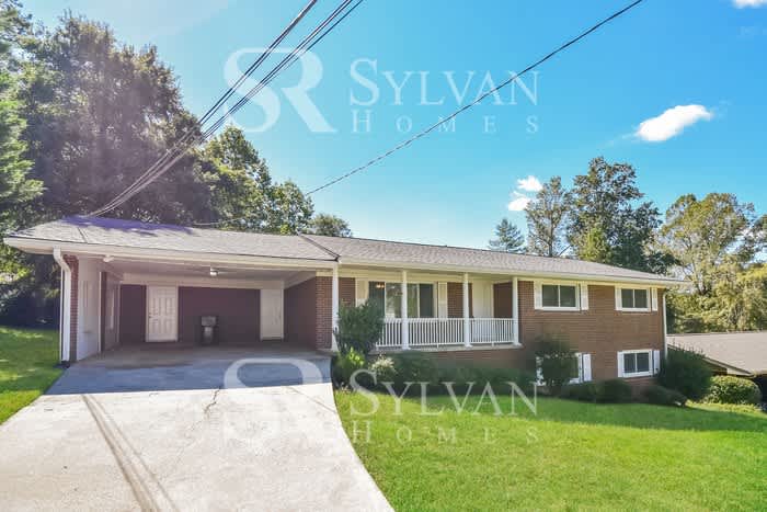 6137 Indian Creek Circle Southwest