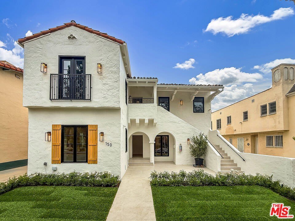 150 N Arnaz Dr unit: C