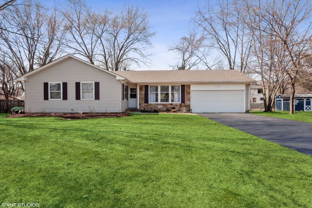 1915 Farmington Court