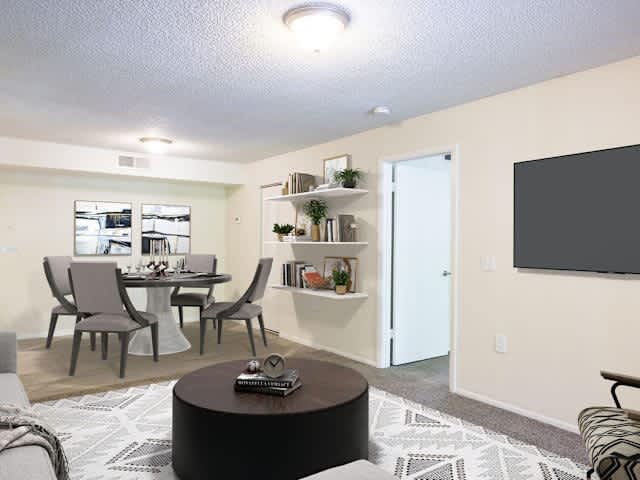 1410 N Wilson Ave Unit D11