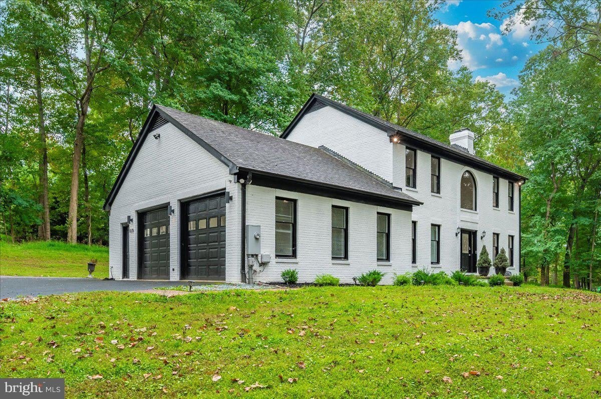 8225 HAWKINS CREAMERY Road