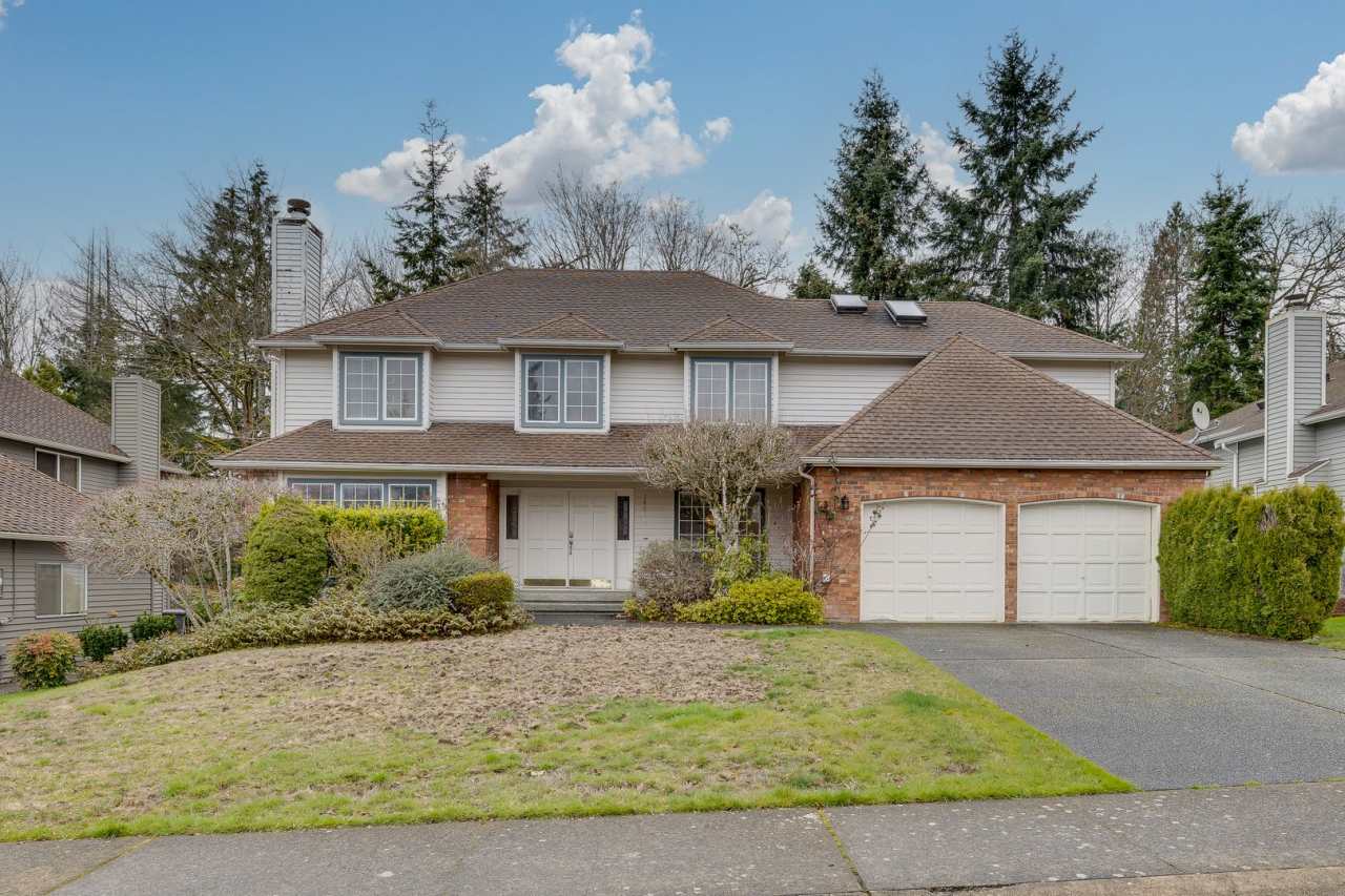 Spacious 4 bedroom home in Renton's Fairwood neighborhood!