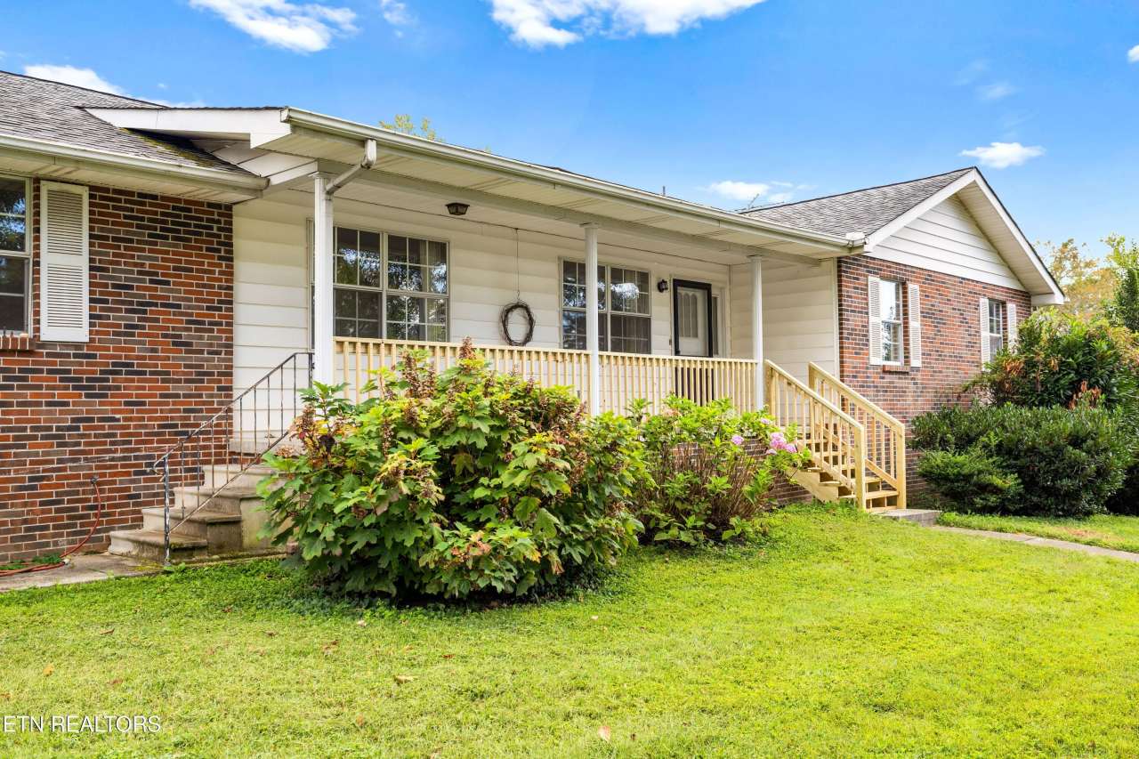 804 Chilhowee View Rd