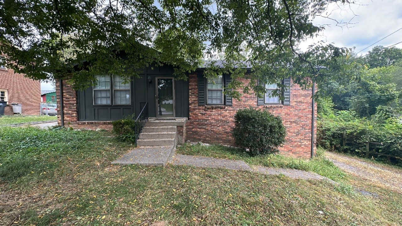 Beautiful, 4 Bedroom, 3 Bath House in Nashville!