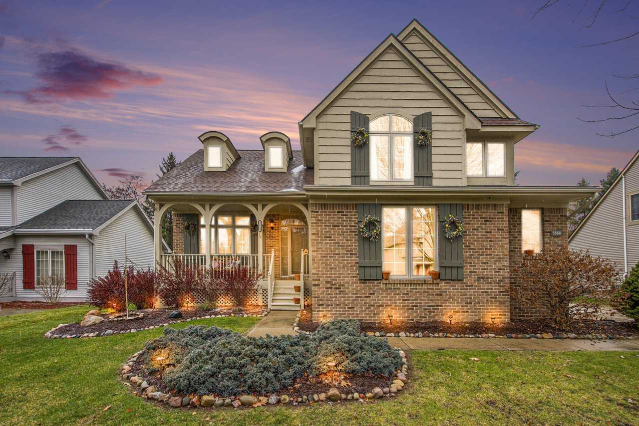 5660 Versailles Avenue