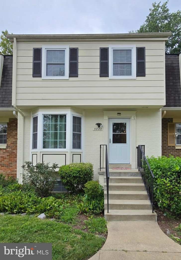 3822 GAWAYNE Terrace unit: 32-382